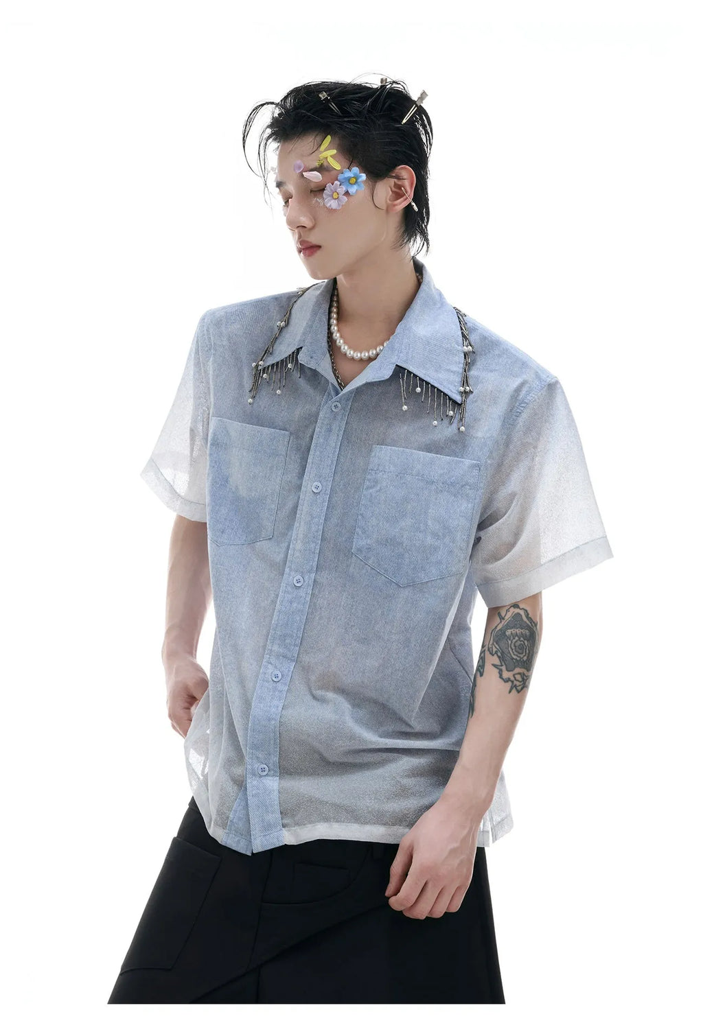 Men's loose fit blue and white gradient short sleeve shirt with quilted design