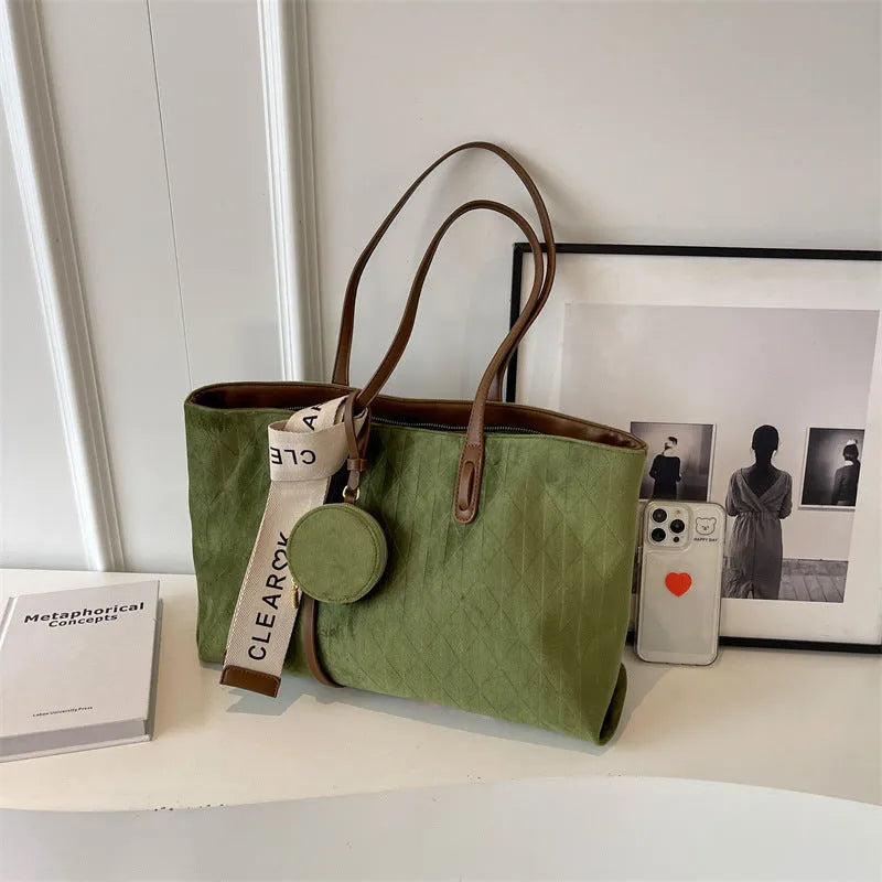 Large capacity polyester tote shoulder bag in horizontal square design with zipper compartment