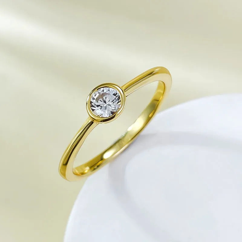 Minimalist crown shaped silver ring with linear elements in Korean Ins style