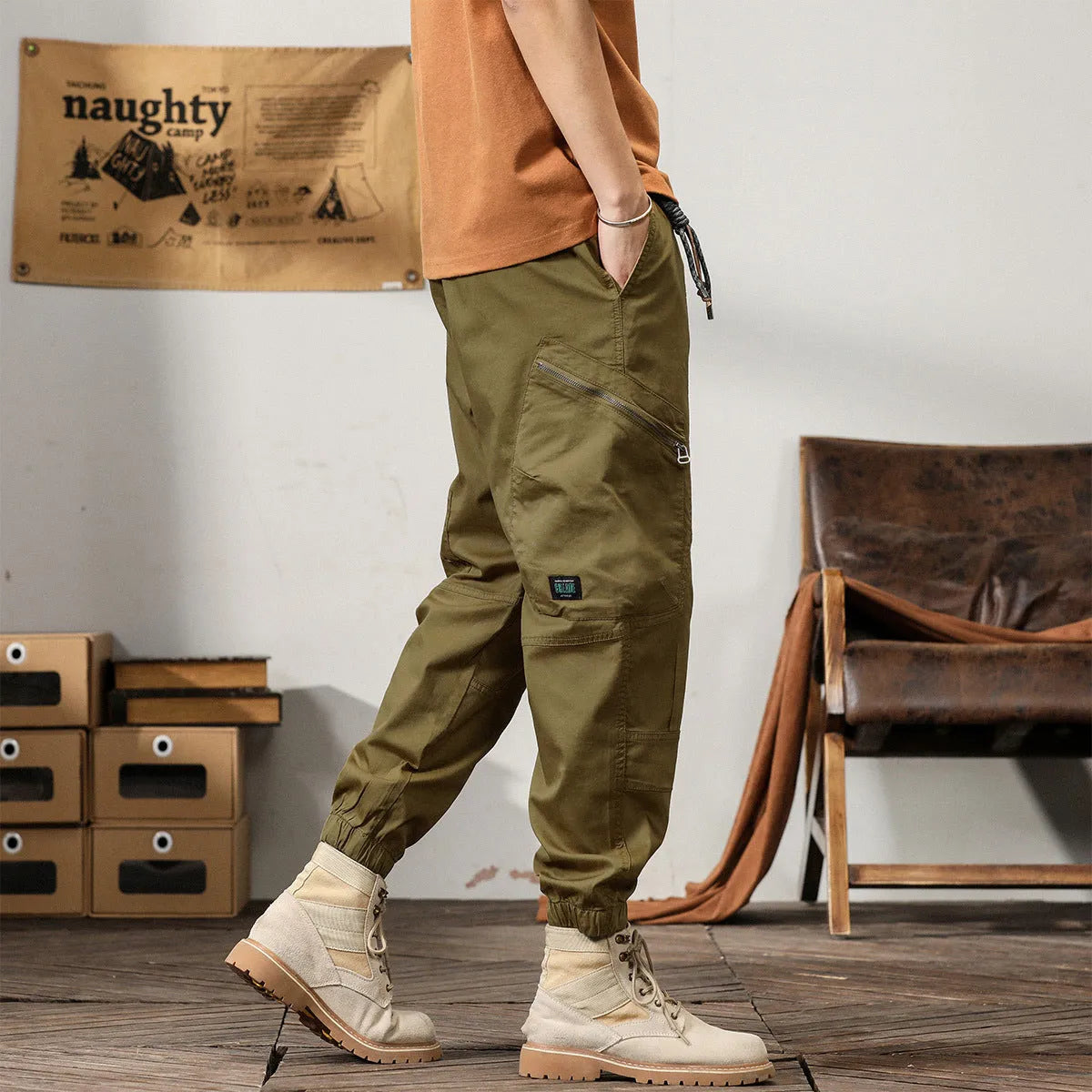 Men's tapered cotton overalls in Korean style with ankle banding and small leg openings