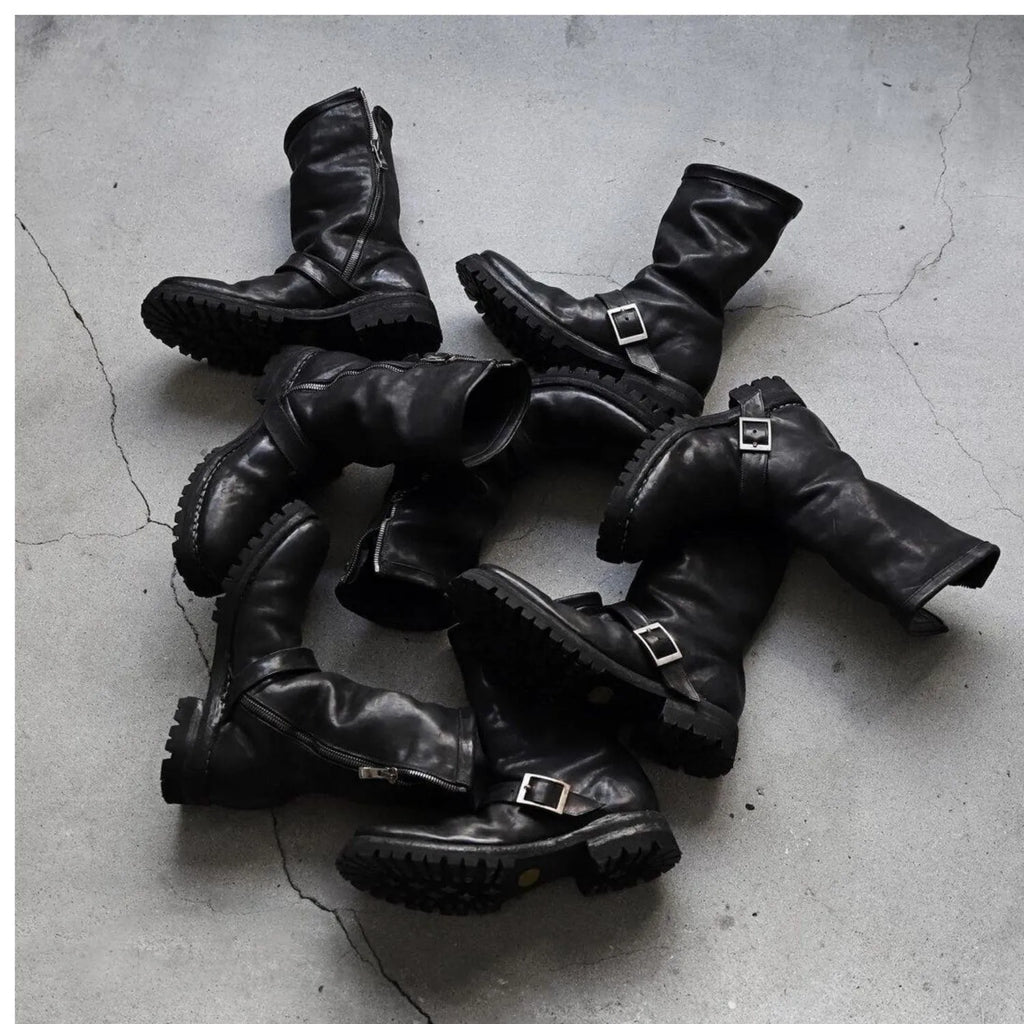 Men's dark retro Martin boots with side zipper closure and round toe