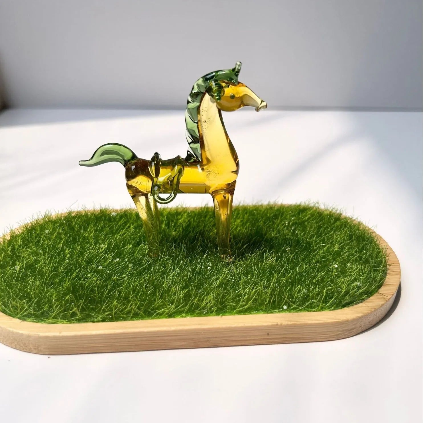 Brown or white glazed ceramic horse figurine office decoration with modern simplicity design