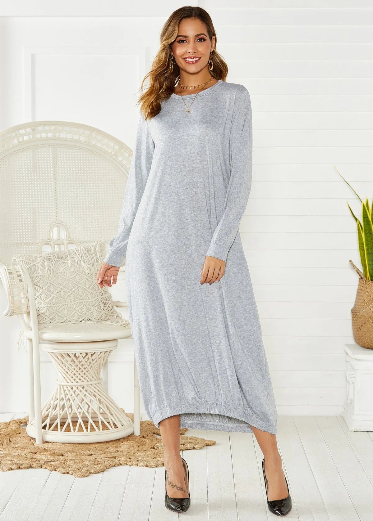 Black lantern dress with lace-up crew neck and loose long silhouette in Japanese Korean casual style
