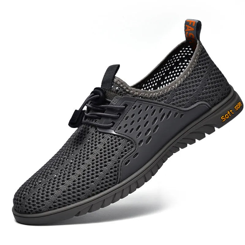 Men's breathable casual summer shoes in black mesh with rubber sole and elastic band