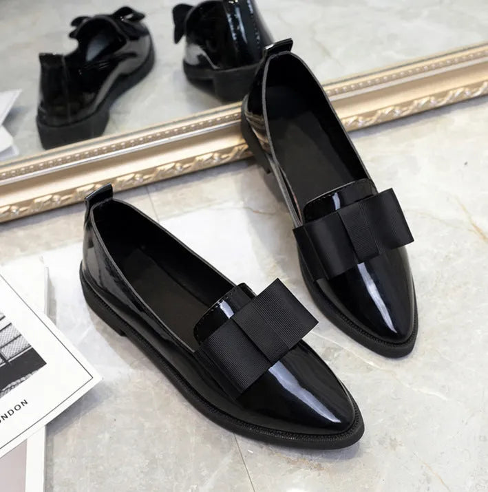 Women's patent leather bowtie ballet flats in black pointed toe low heel size EU 35-40