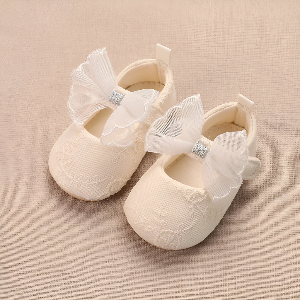 Spring baby toddler walking shoes with mesh upper, lace bow, and non-slip sole in solid colour
