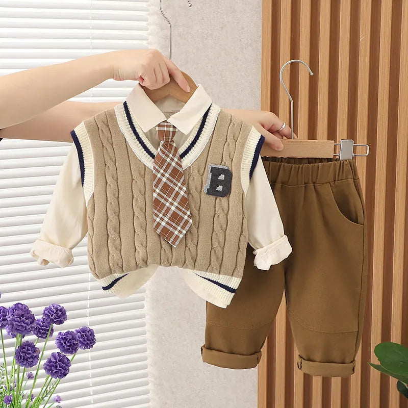 Boys autumn cotton three-piece suit set in beige with letter pattern vest top and trousers