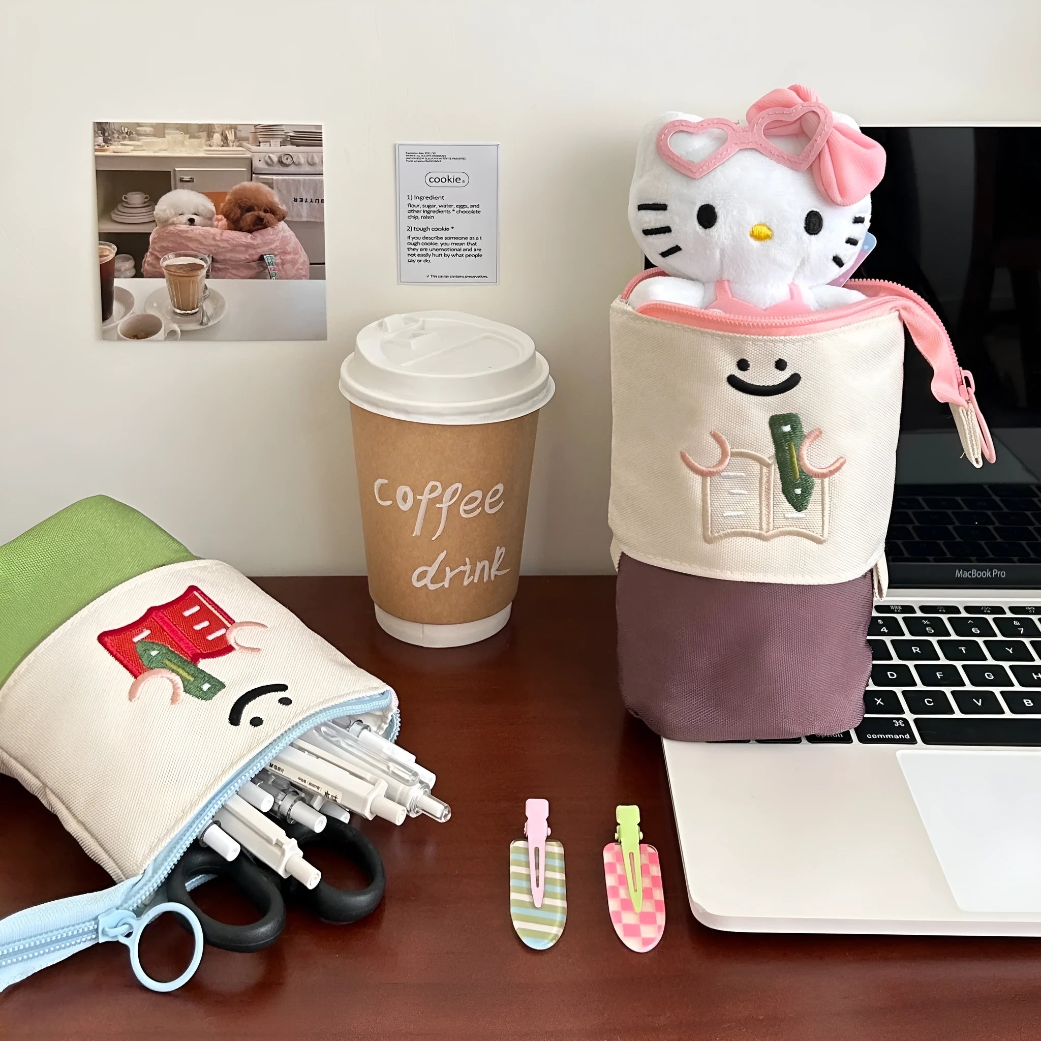 Cartoon collapsible pencil case in Oxford fabric measuring 17cm by 14cm