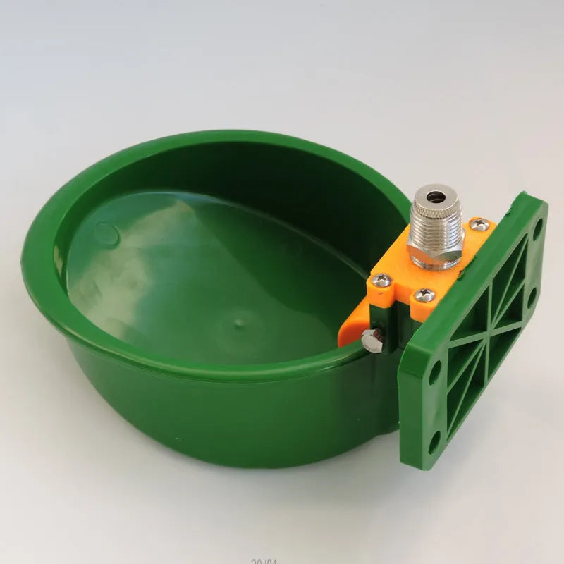 Green engineering plastic automatic drinking bowl for pigs and sheep with water-saving nozzle