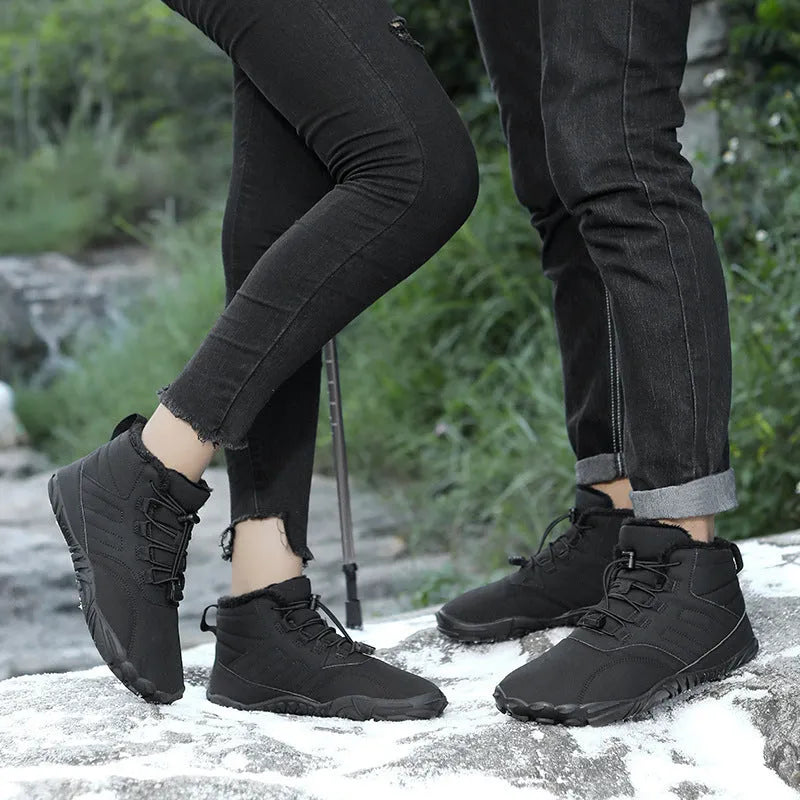 Winter slip-on boots with anti-ski rubber sole, Oxford cloth upper, and plush lining for men and women