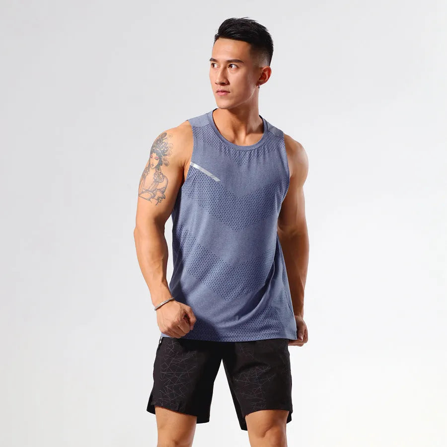 Men's solid colour quick-dry sports vest made from polyester blend fabric.