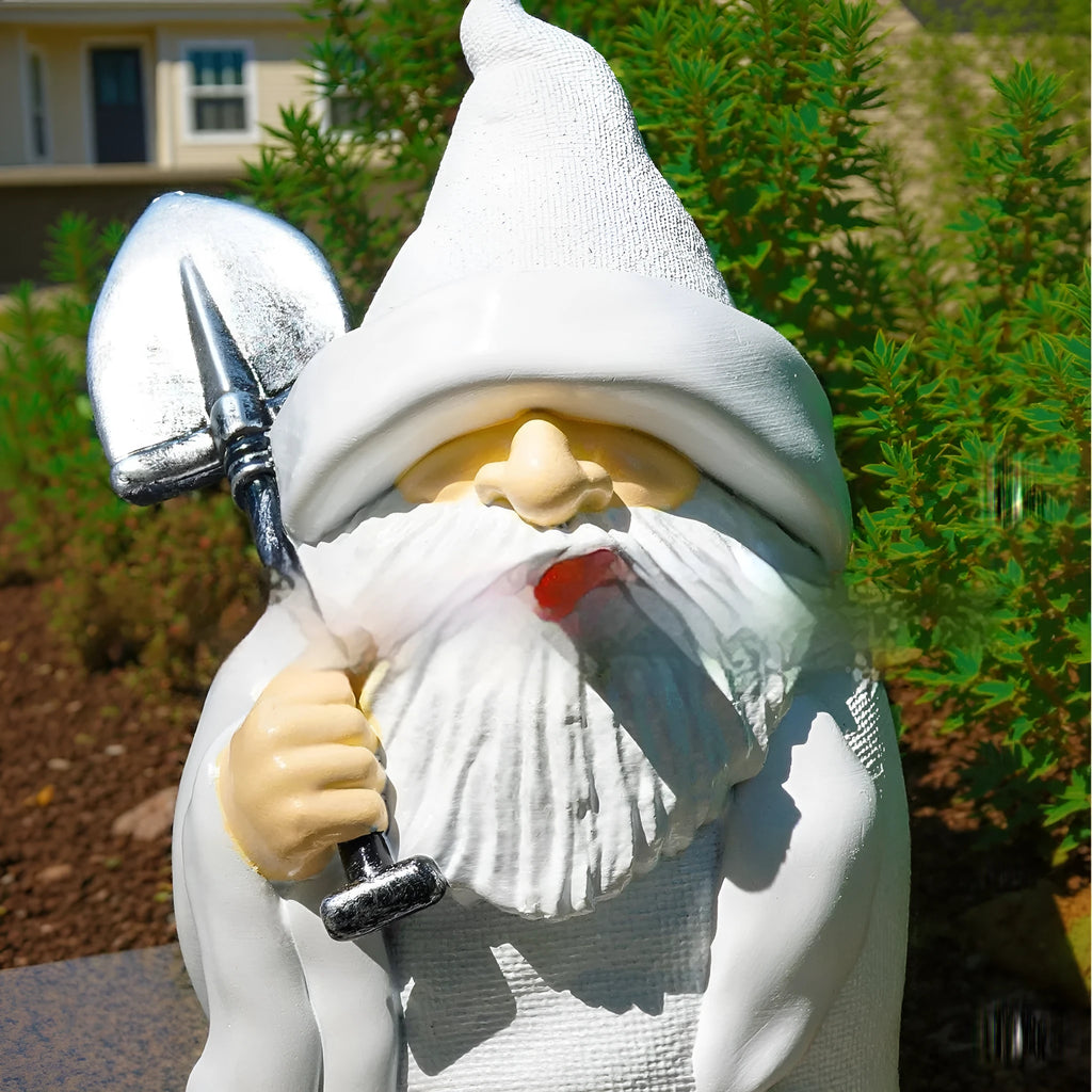 Resin craft smoking shovel dwarf Christmas garden ornament for outdoor festive display