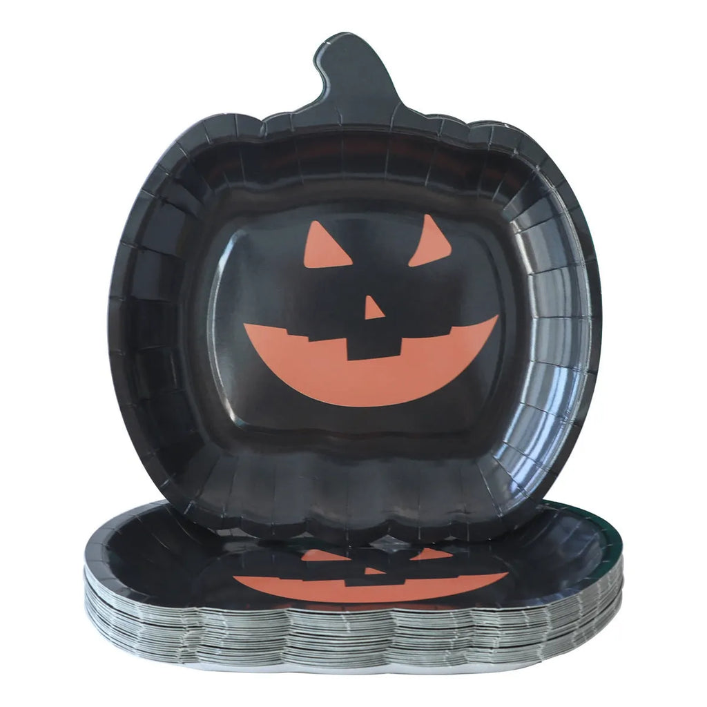 Halloween disposable paper plates with black pumpkin design, 9-inch diameter