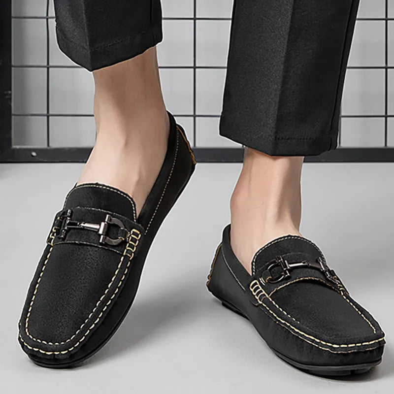 Men's casual round-toe leather shoes in black, brown, and beige colour options