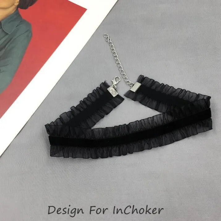 Velvet ruffled clavicle necklace with flower pendant on snake bones chain in electroplated alloy