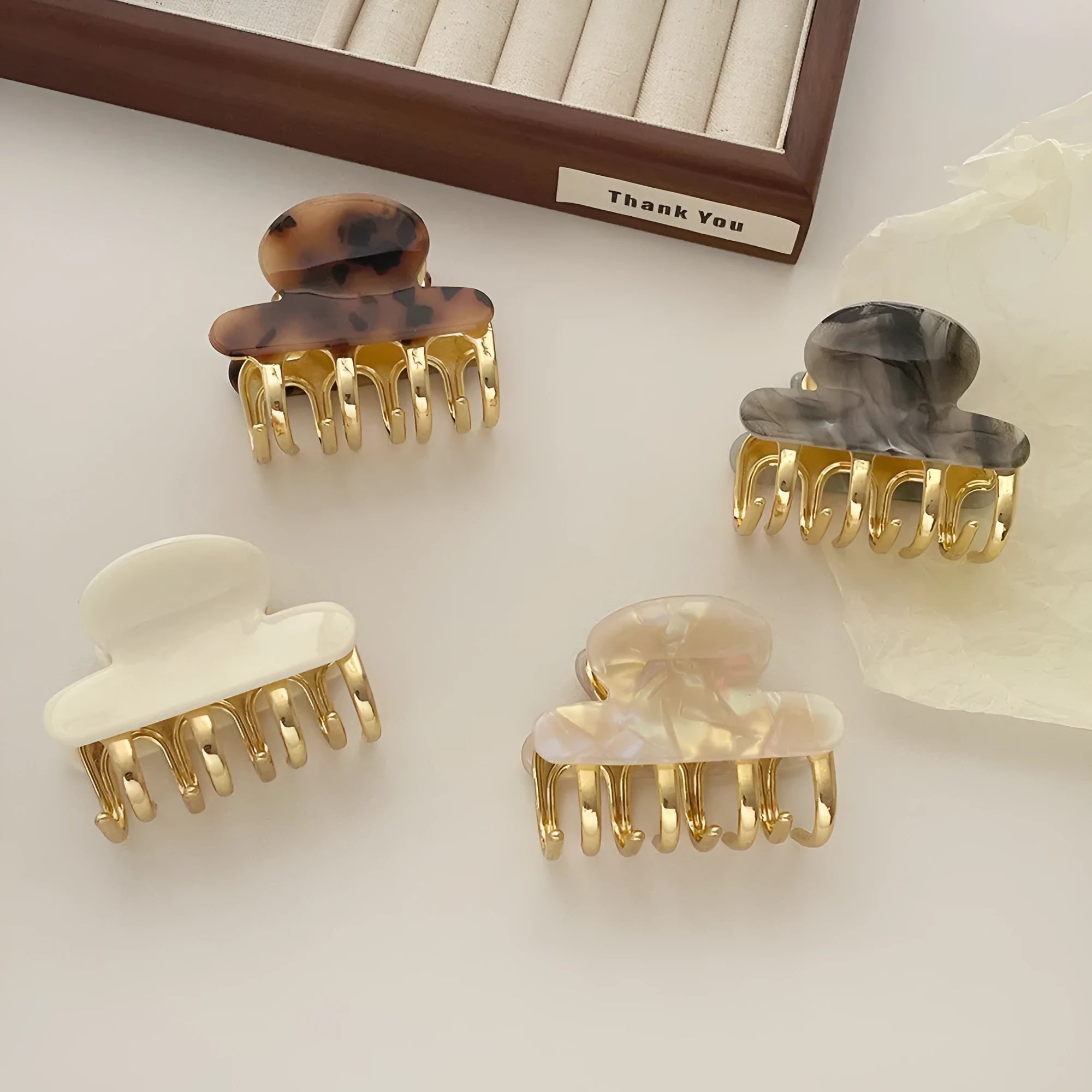 Women's medium metal grip hair barrettes in alloy acrylic with four colour options
