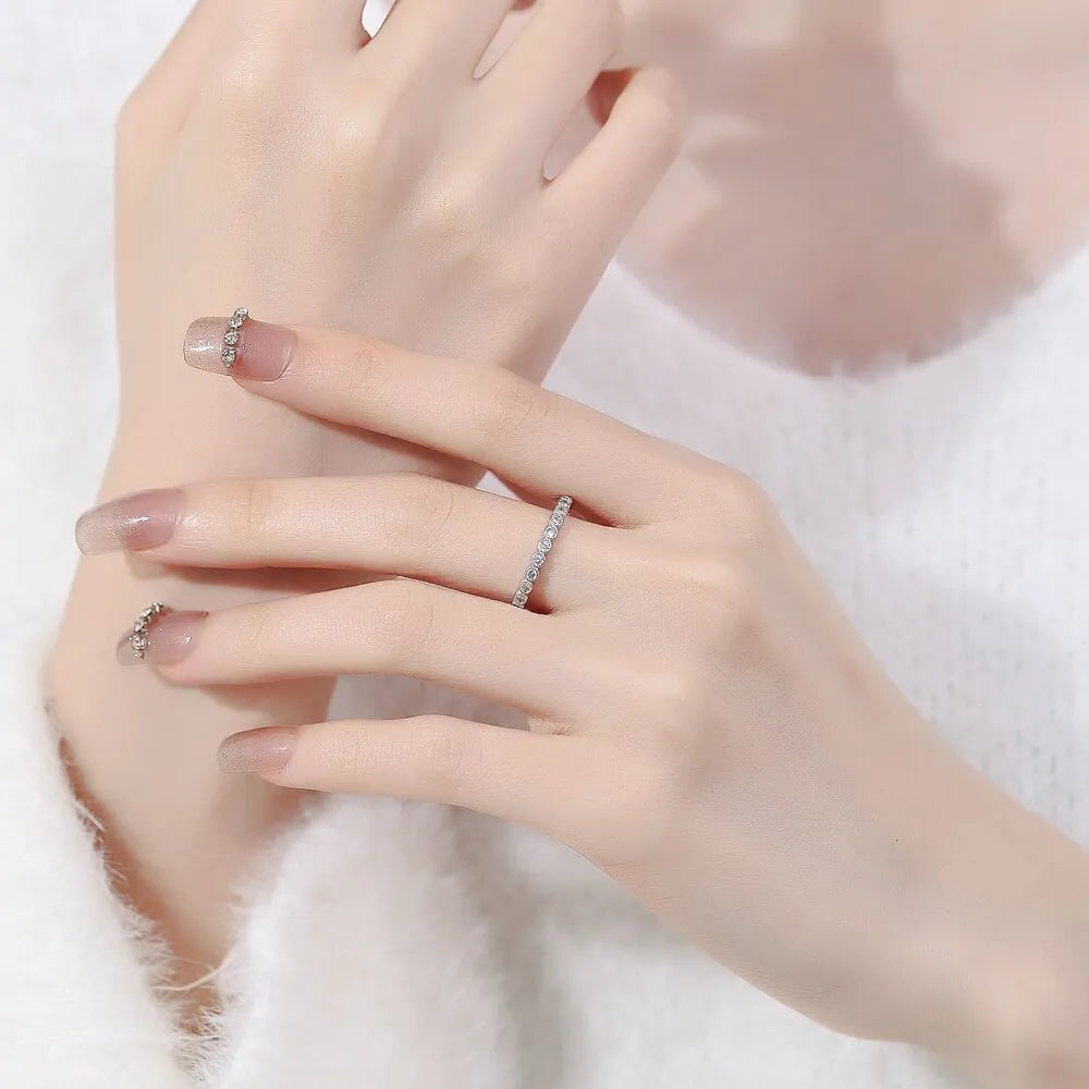 Women's open mouth geometric tail ring in white gold colour or yellow gold colour finish