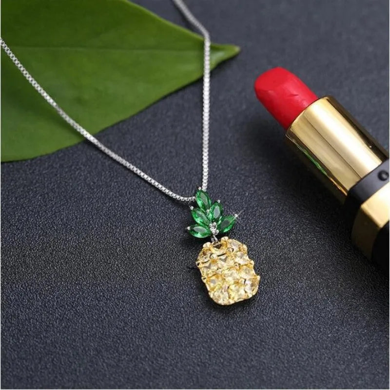 Korean fashion women's silver necklace with geometric pineapple design and diamond-inspired details