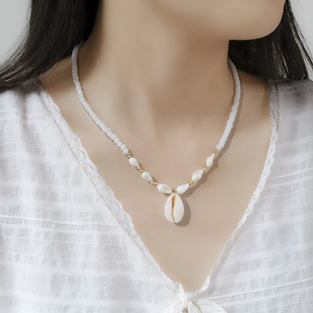 Cold Wind white conch shell necklace with mother-of-pearl pendant on regular chain