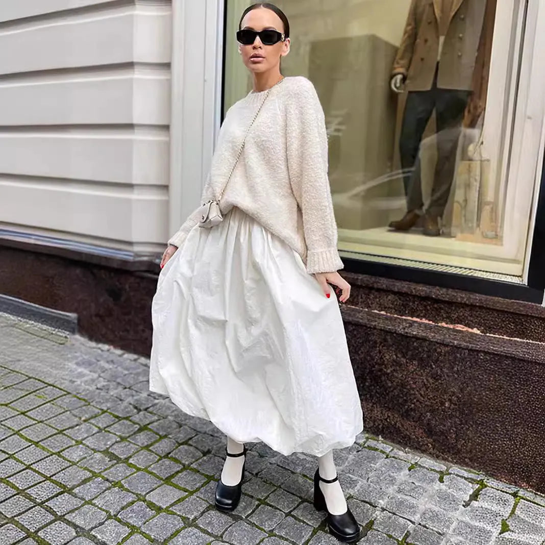 Women's long cotton skirt with elastic waistband in white or black solid colours
