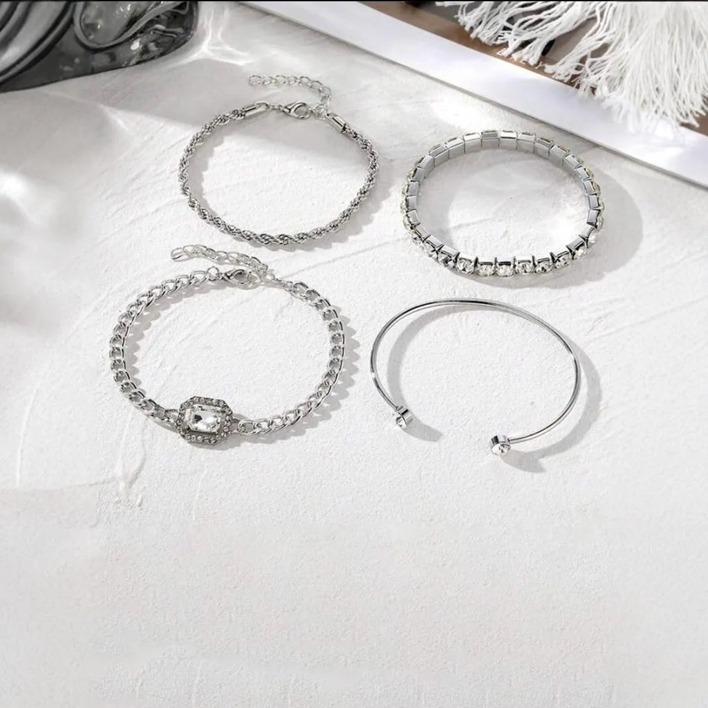 Women's retro geometric alloy jewelry set with square diamond chain design in gold and silver