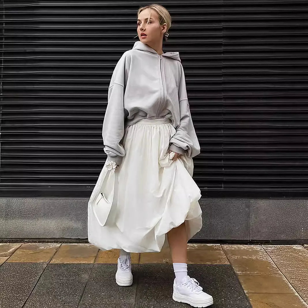 Women's long cotton skirt with elastic waistband in white or black solid colours