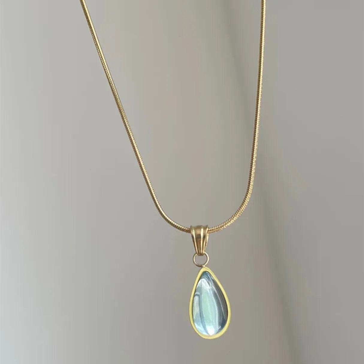 Retro water drop necklace with mixed gem pendant on snake bones chain in titanium steel