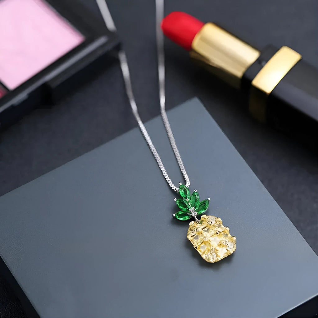 Korean fashion women's silver necklace with geometric pineapple design and diamond-inspired details
