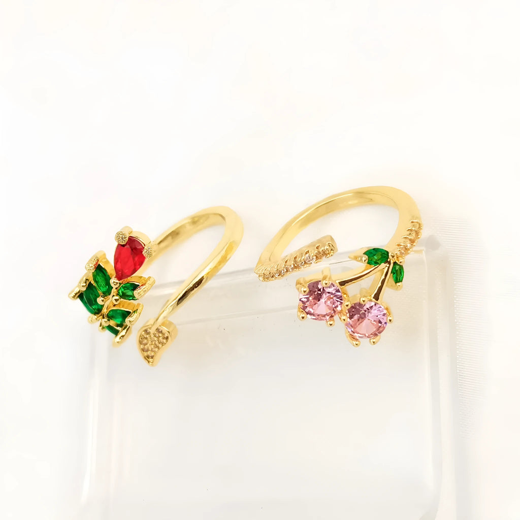 Copper geometric open ring with leaf design and micro inlaid detailing on finger