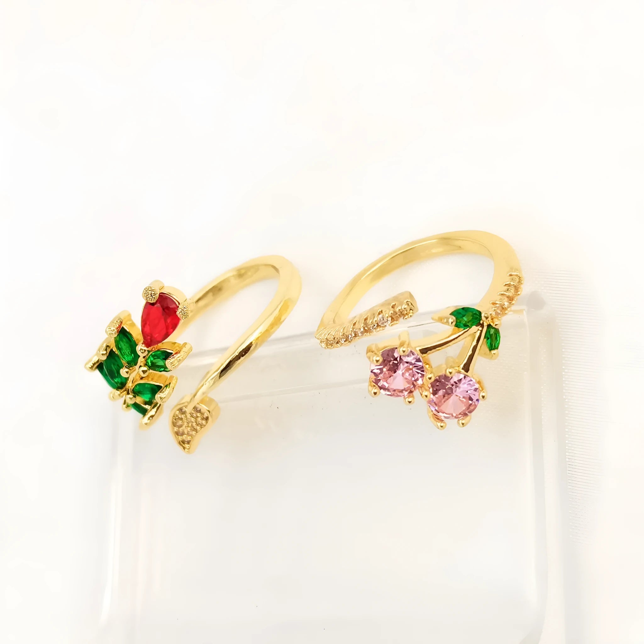 Copper geometric open ring with leaf design and micro inlaid detailing on finger