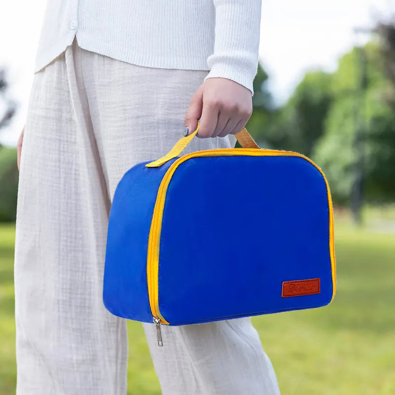 Insulated lunch box bag in textured cloth with large capacity for bento containers