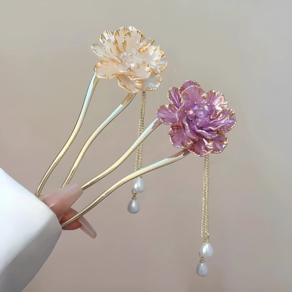 Purple and white retro peony flower U-shaped hairpin with tassel detail on alloy hair clip
