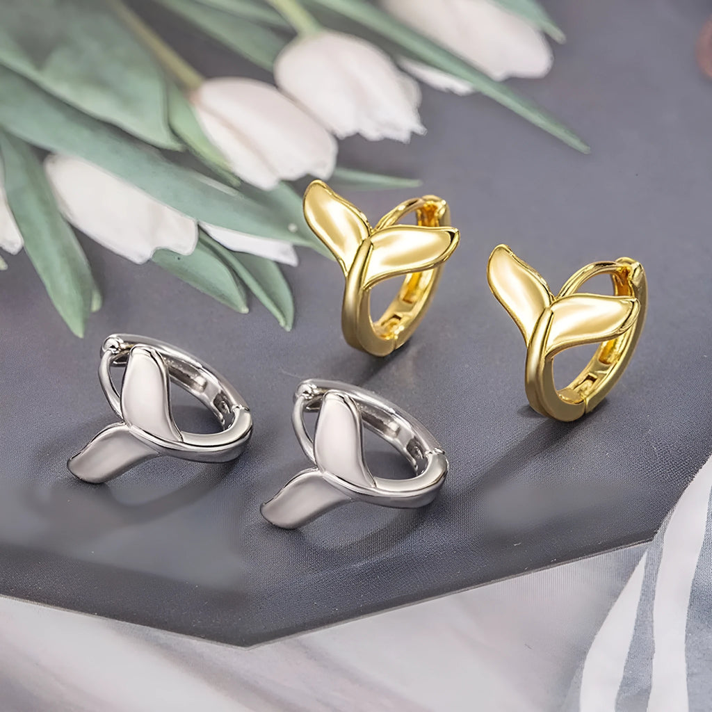 Women's copper earrings with fishtail design in electroplated white gold or yellow gold colour