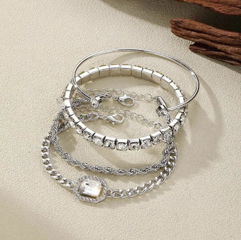 Women's retro geometric alloy jewelry set with square diamond chain design in gold and silver