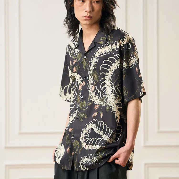 Snake bone pattern printed Cuban collar short sleeve shirt in loose fit for summer casual wear