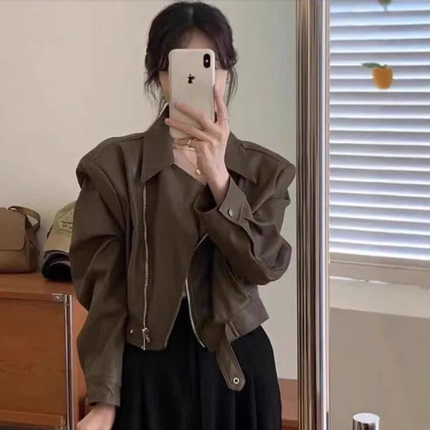 Women's black retro leather coat with slim fit and short 40cm length
