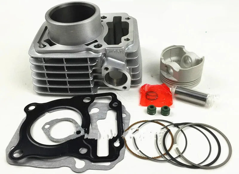 Set of cylinder, piston, rings, gasket and sleeve for 150cc motorcycle engine, 57.3mm bore, silver colour