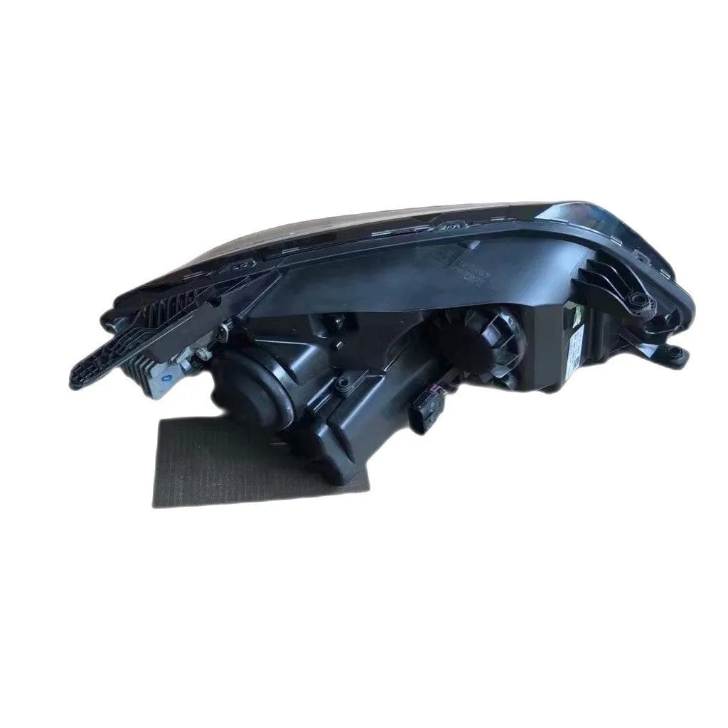 Car headlight replacement assembly for 2018-2021 model vehicles