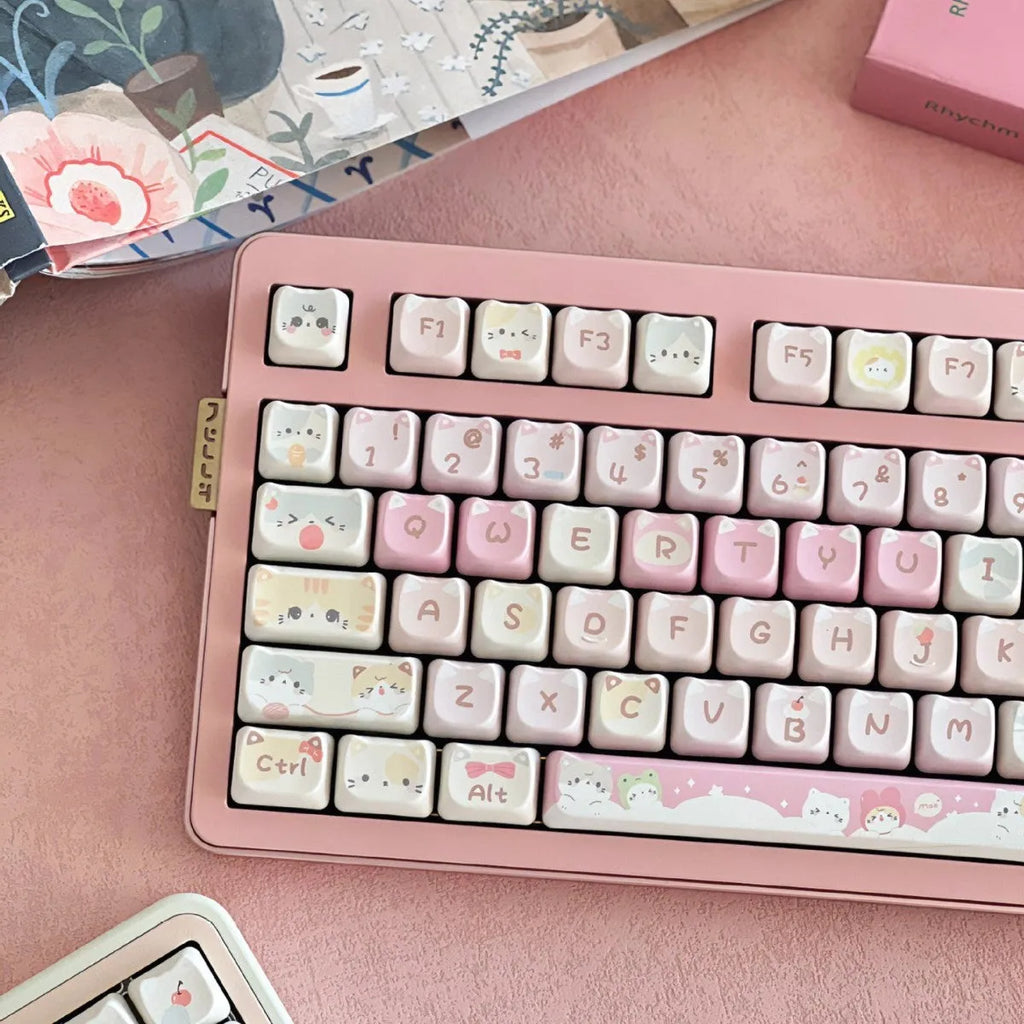 Meow Meow Team high-top profile 141-key sublimation key cap set for mechanical keyboards.