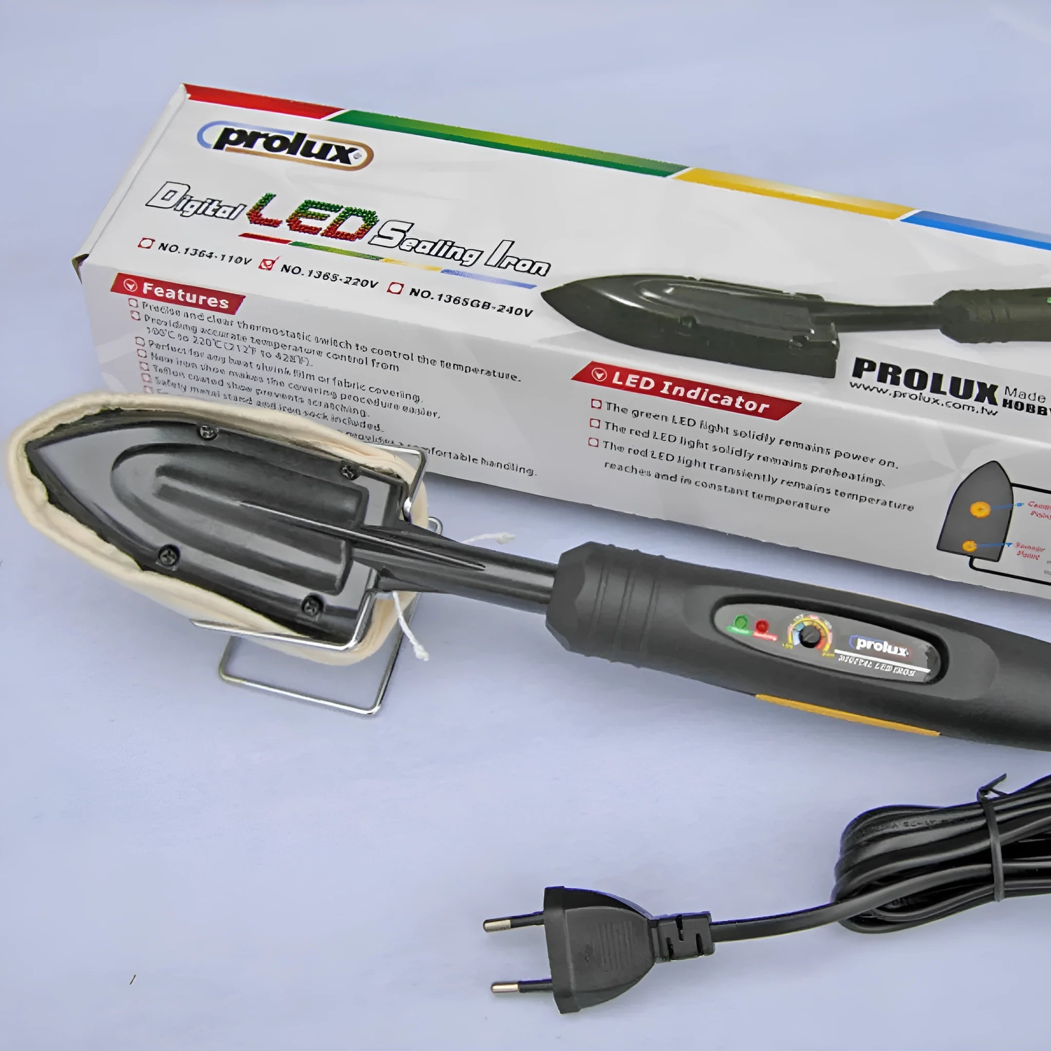 Electronic temperature control iron with PTFE-coated plate for skin model styling