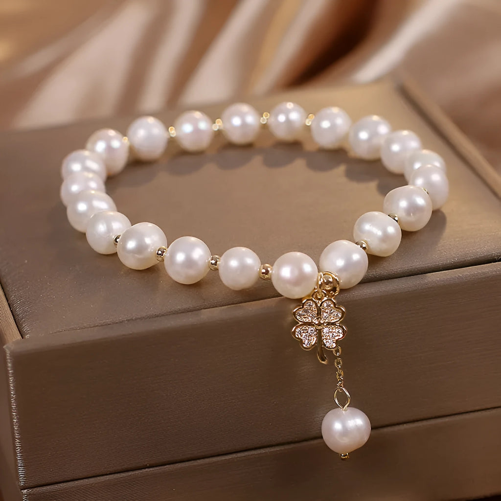 Natural freshwater pearl bracelet white alloy women simple style four-leaf clover sequins hand jewellery