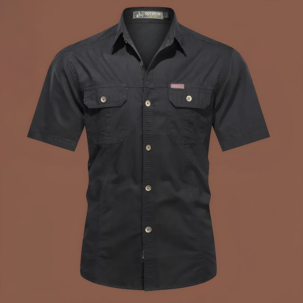 Men's short sleeve cotton work shirt in loose fit cardigan style with non-ironing treatment