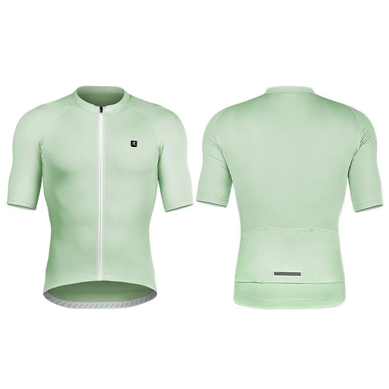 Short-sleeve cycling jersey in polyester with moisture-wicking fabric, available in multiple colours, front view