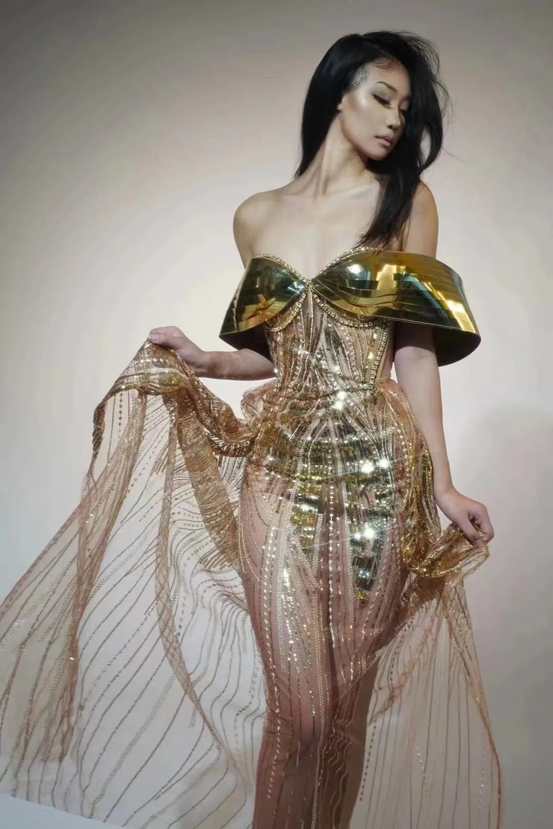 Gold strapless sequined split dress with long skirt and tube top design