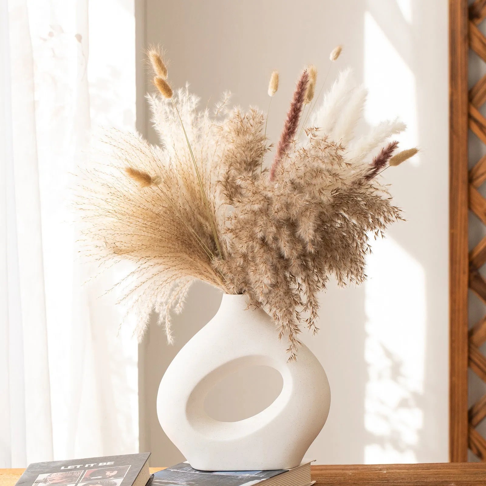 Ceramic circle vase second generation with coloured glaze finish, white large size, on a plain background