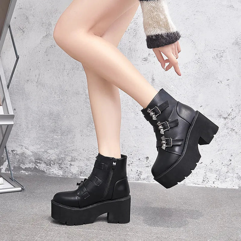 Black women's Harajuku punk Martin ankle boots with bat buckle and chunky heel.