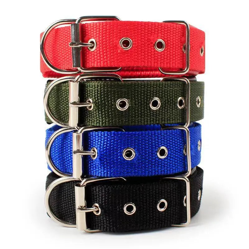 Nylon dog collar for small and medium dogs in blue with adjustable length, size S to XXL