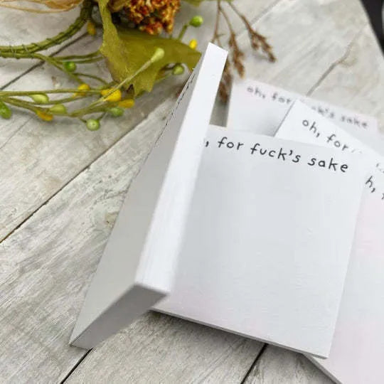 75mm x 75mm square sticky notes with humorous English text designs on coloured paper