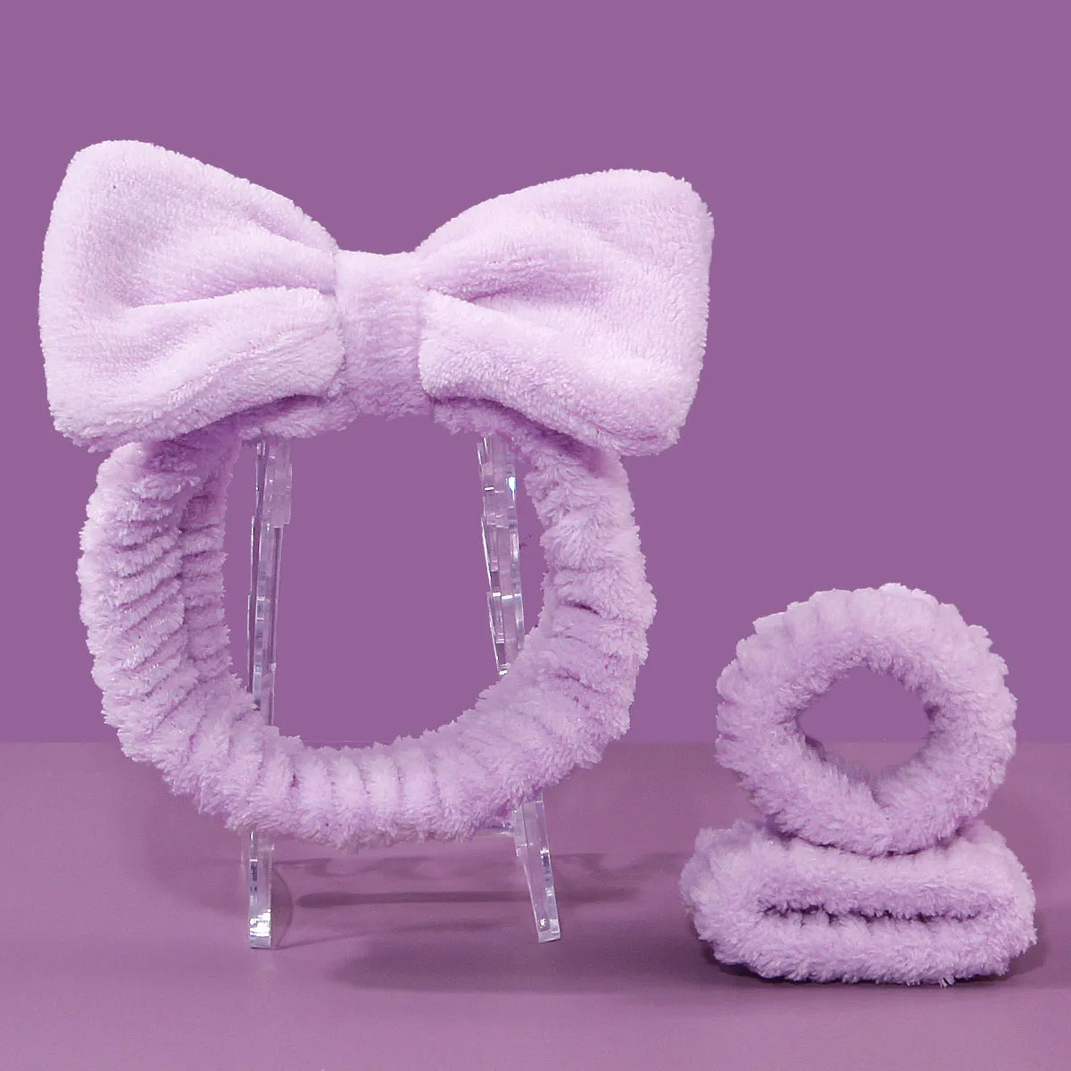 Facial brush set with coral fleece hair band and plastic handle in multiple colour options