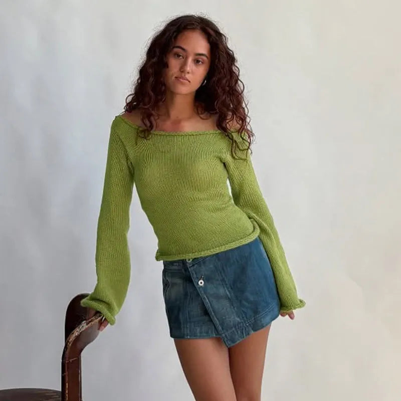 New solid colour slim-fit bell sleeve t-shirt with boat neck in brown